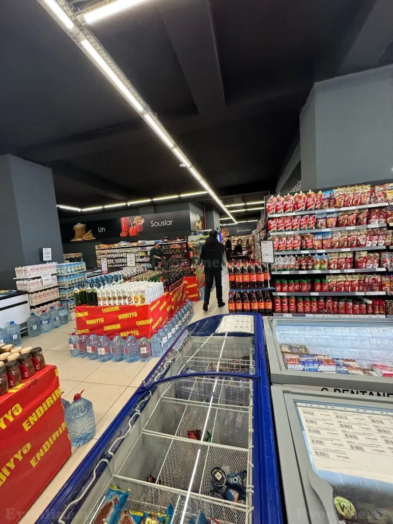 Satılır Obyekt 1400 m² 28 May m. - şəkil 8