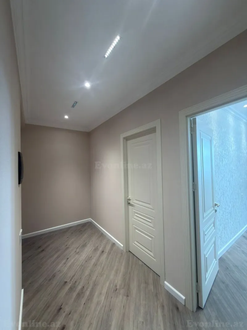 Satılır 2 otaqlı Mənzil Yeni tikili 54 m² Neftçilər m. - şəkil 13