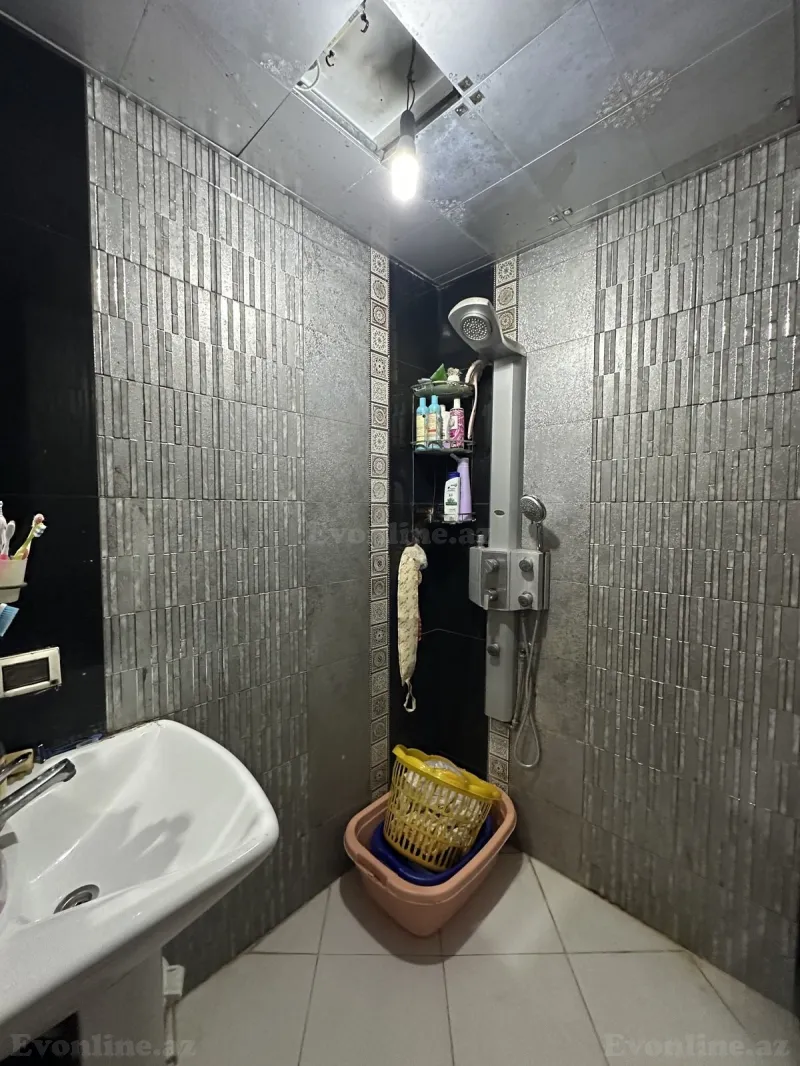Satılır 5 otaqlı Mənzil Köhnə tikili 120 m² Əhmədli m. - şəkil 18