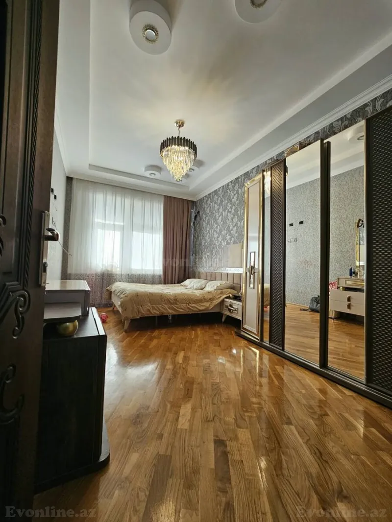 Satılır 3 otaqlı Mənzil Yeni tikili 130 m² Elmlər Akademiyası m. - şəkil 15