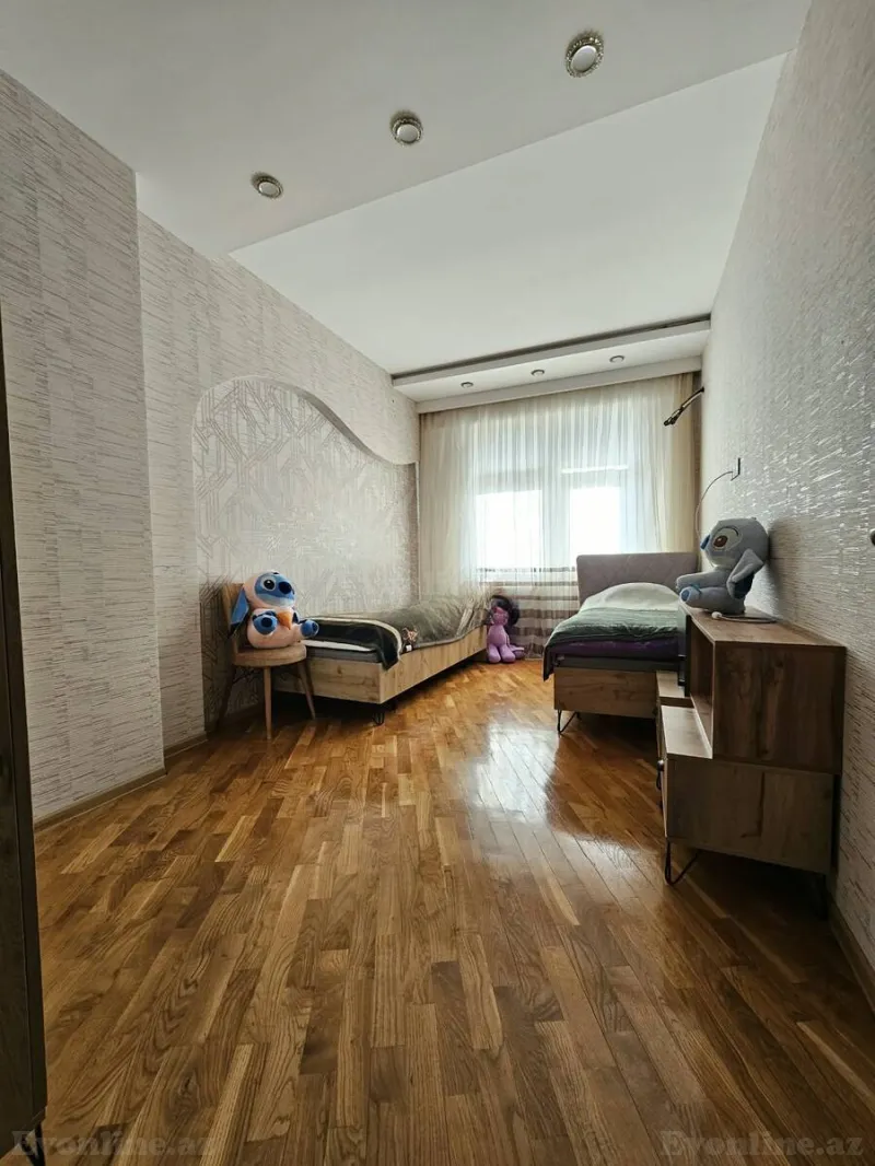 Satılır 3 otaqlı Mənzil Yeni tikili 130 m² Elmlər Akademiyası m. - şəkil 16