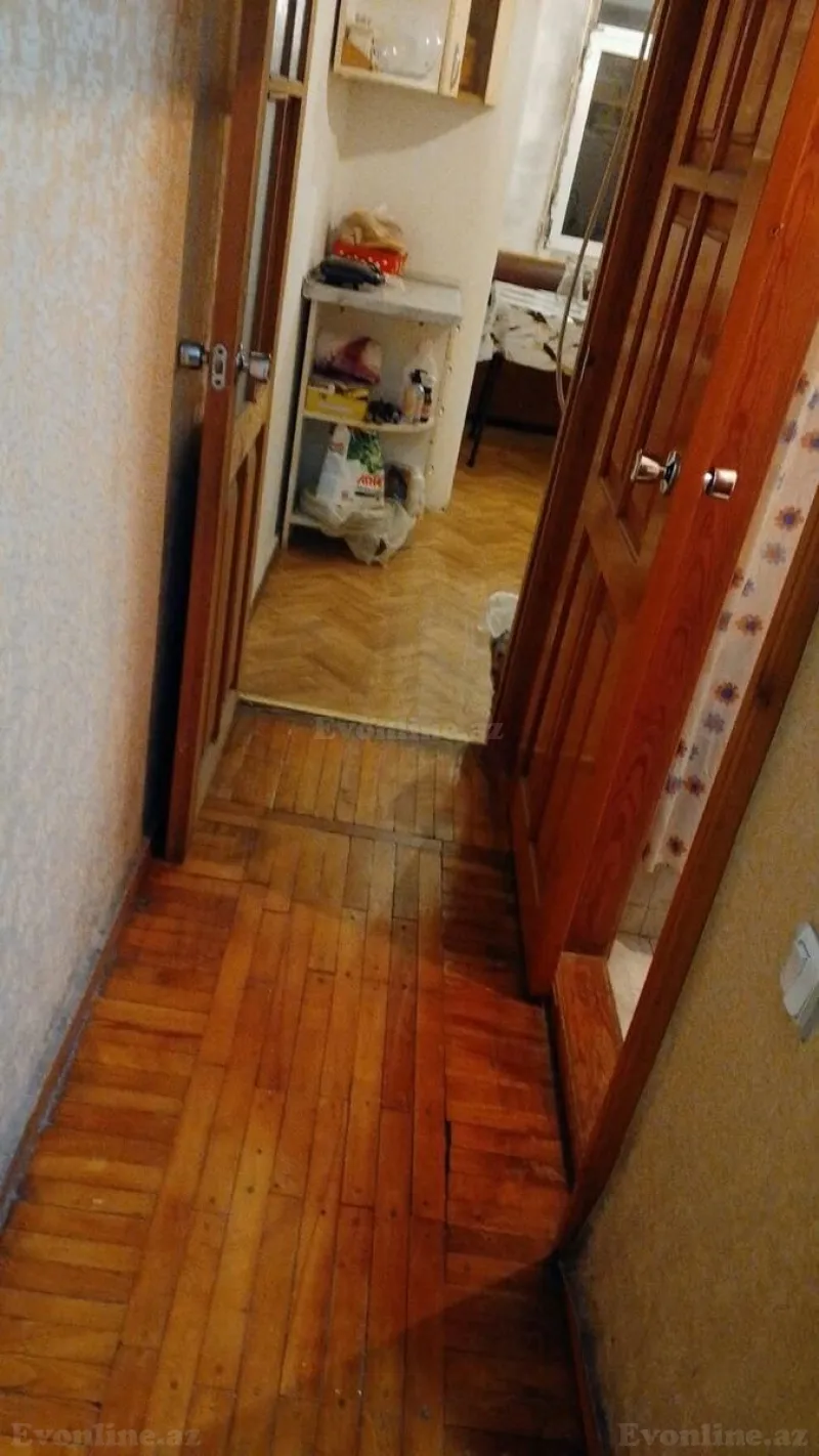 Satılır 2 otaqlı Mənzil Köhnə tikili 45 m² Elmlər Akademiyası m. - şəkil 3