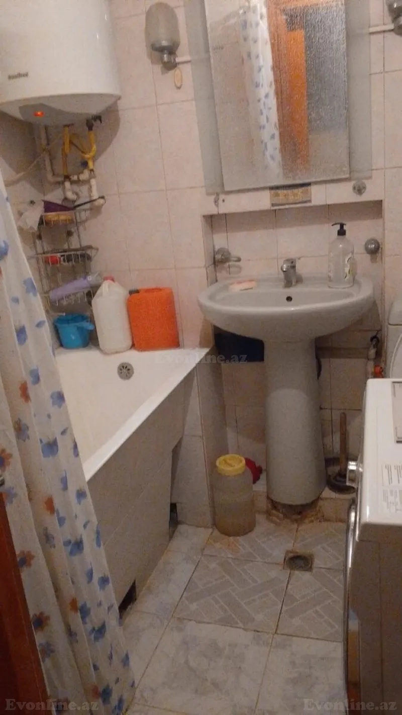 Satılır 2 otaqlı Mənzil Köhnə tikili 45 m² Elmlər Akademiyası m. - şəkil 7