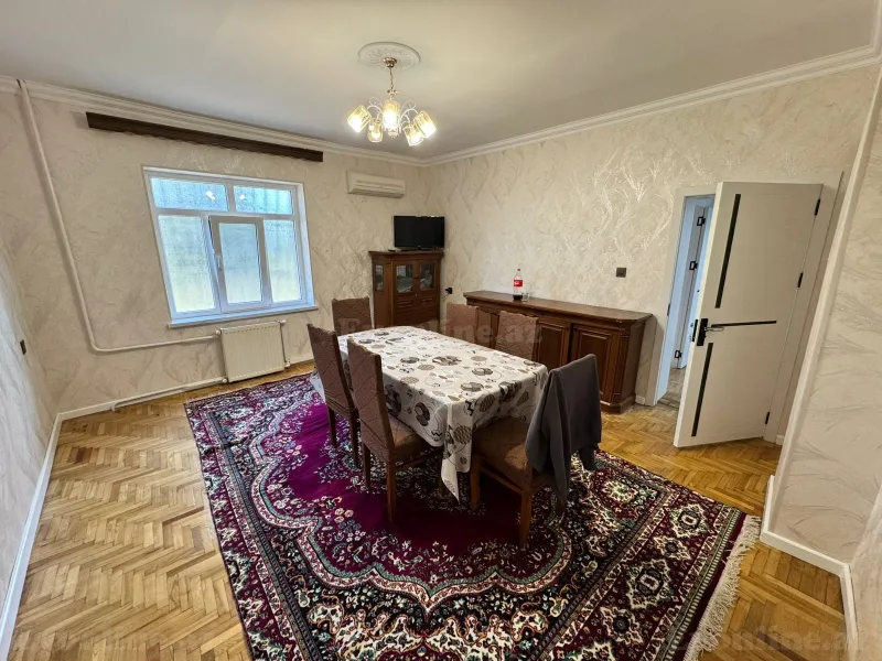 Kirayə verilir 4 otaqlı Mənzil Köhnə tikili 90 m² Xətai r. - şəkil 2