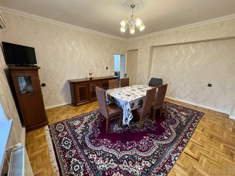 Kirayə verilir 4 otaqlı Mənzil Köhnə tikili 90 m² Xətai r. - şəkil 3