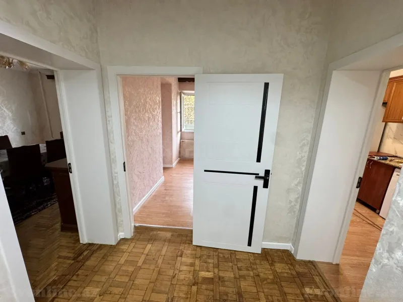 Kirayə verilir 4 otaqlı Mənzil Köhnə tikili 90 m² Xətai r. - şəkil 13