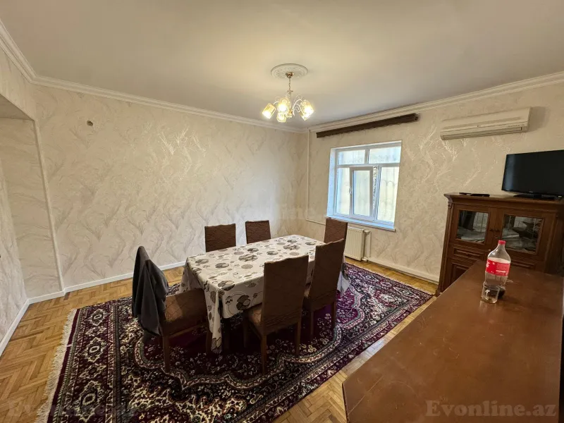 Kirayə verilir 4 otaqlı Mənzil Köhnə tikili 90 m² Xətai r. - şəkil 16