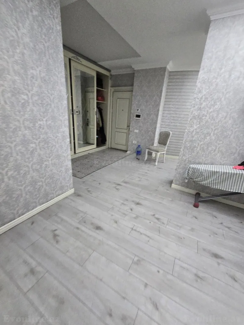 Kirayə verilir 4 otaqlı Mənzil Yeni tikili 220 m² Elmlər Akademiyası m. - şəkil 3