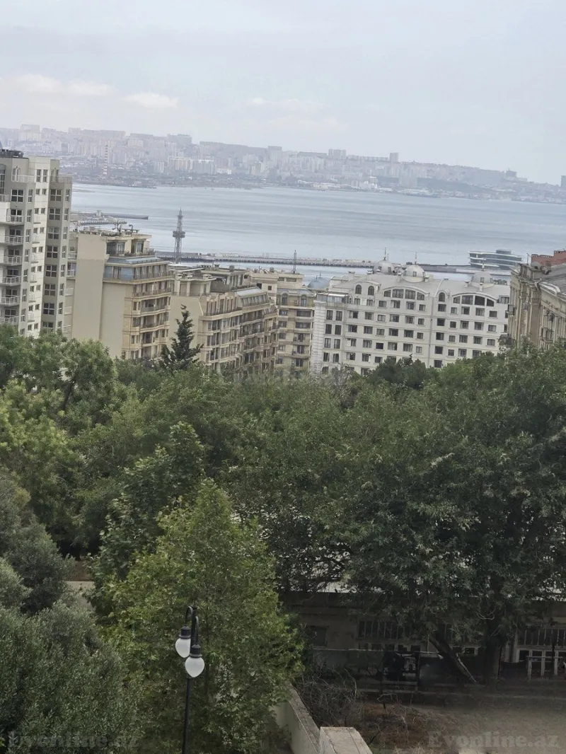 Kirayə verilir 4 otaqlı Mənzil Yeni tikili 220 m² Elmlər Akademiyası m. - şəkil 10