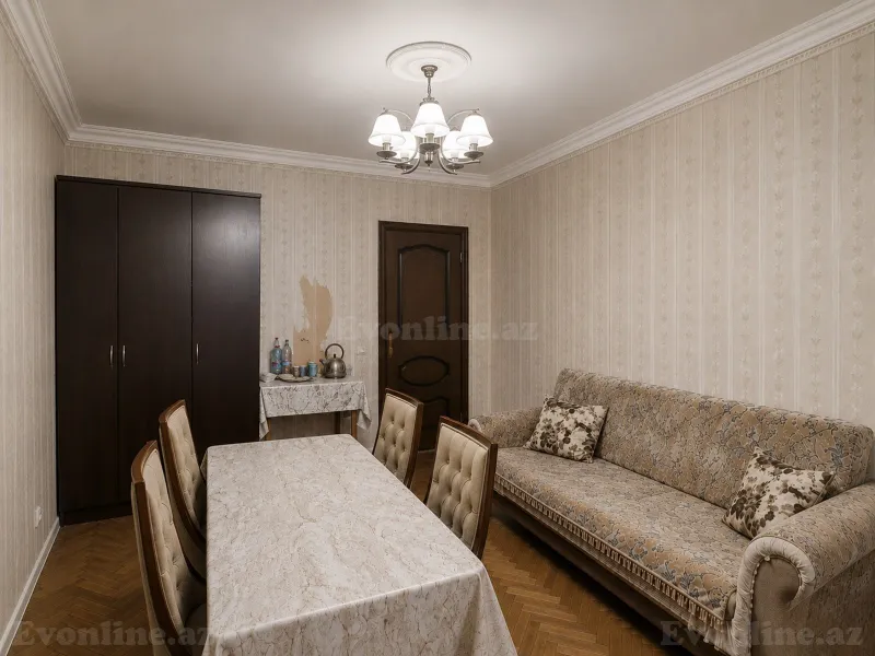Satılır 3 otaqlı Mənzil Köhnə tikili 70 m² 4-cü mikrorayon