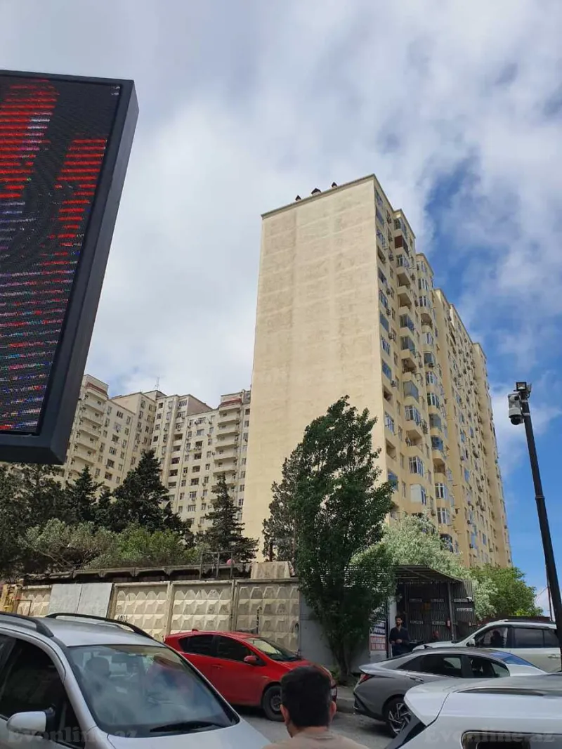Satılır 3 otaqlı Mənzil Yeni tikili 137 m² 9-cu mikrorayon