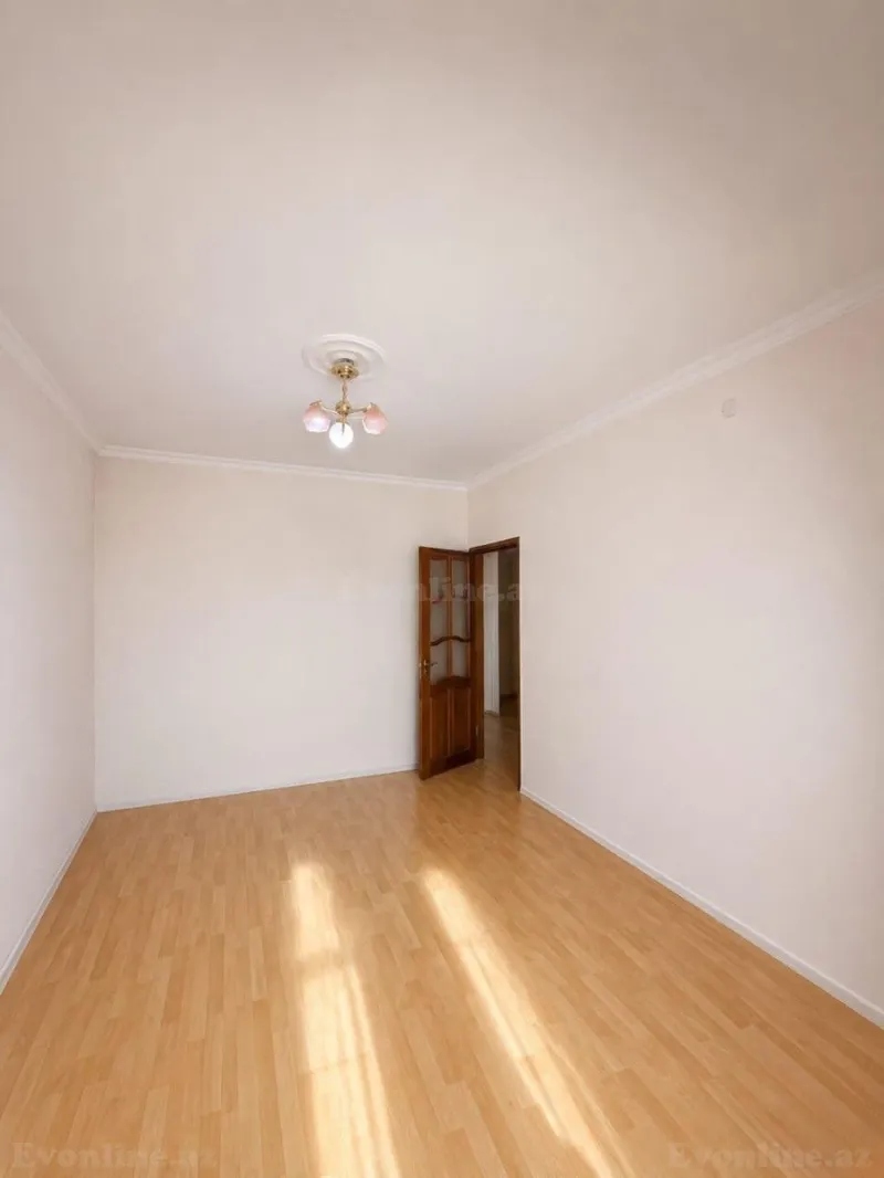 Satılır 3 otaqlı Mənzil Köhnə tikili 90 m² Yeni Yasamal - şəkil 4
