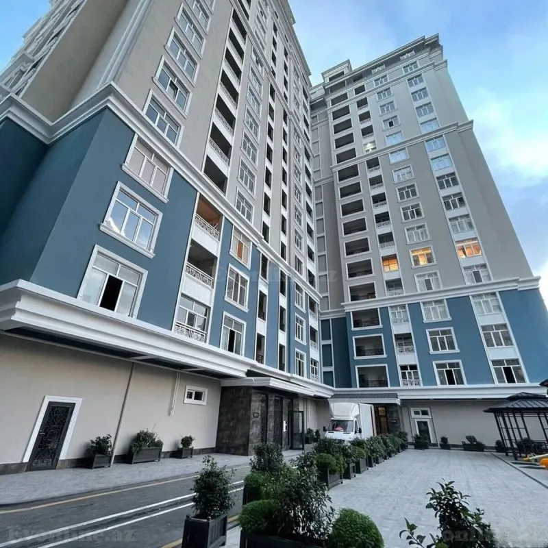Satılır 5 otaqlı Mənzil Yeni tikili 272 m² Nəsimi r. - şəkil 3