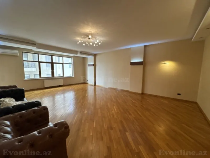 Satılır 4 otaqlı Mənzil Yeni tikili 240 m² 28 May m. - şəkil 2