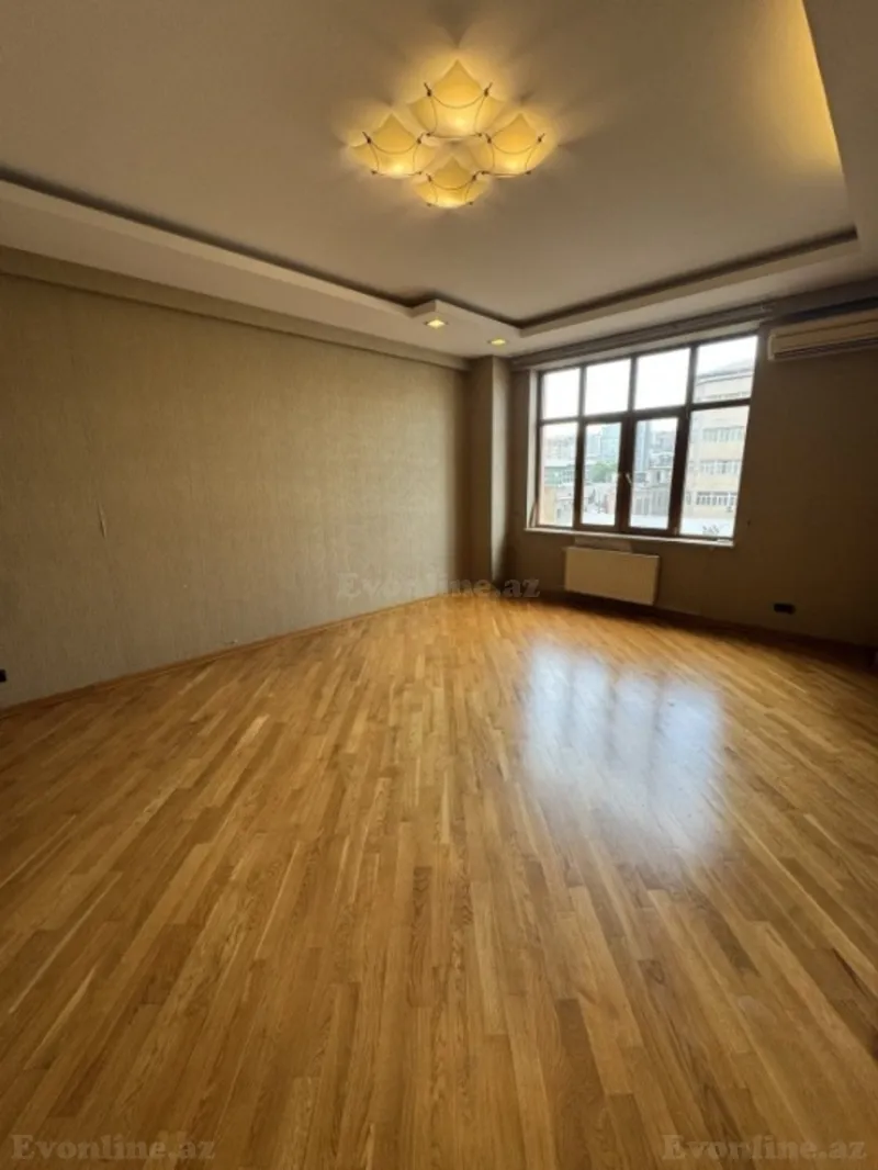Satılır 4 otaqlı Mənzil Yeni tikili 240 m² 28 May m. - şəkil 3