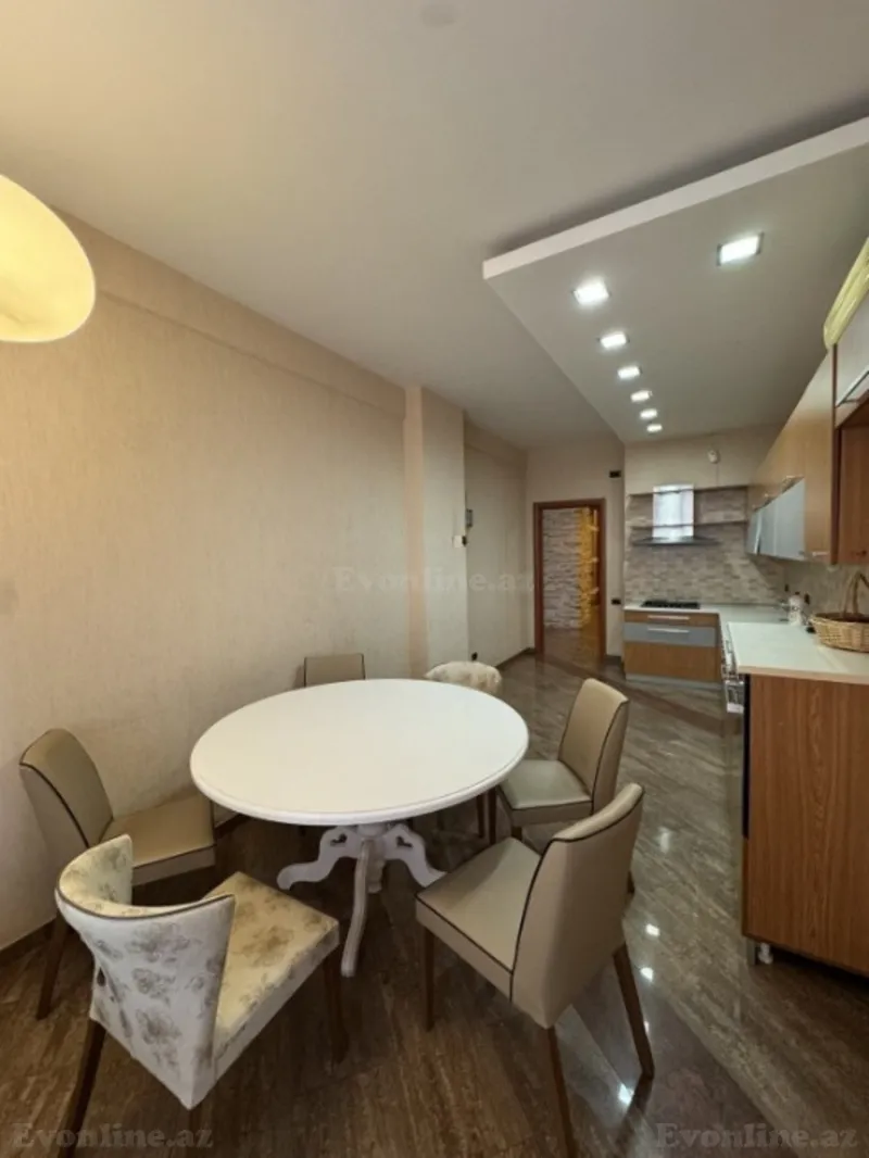 Satılır 4 otaqlı Mənzil Yeni tikili 240 m² 28 May m. - şəkil 5