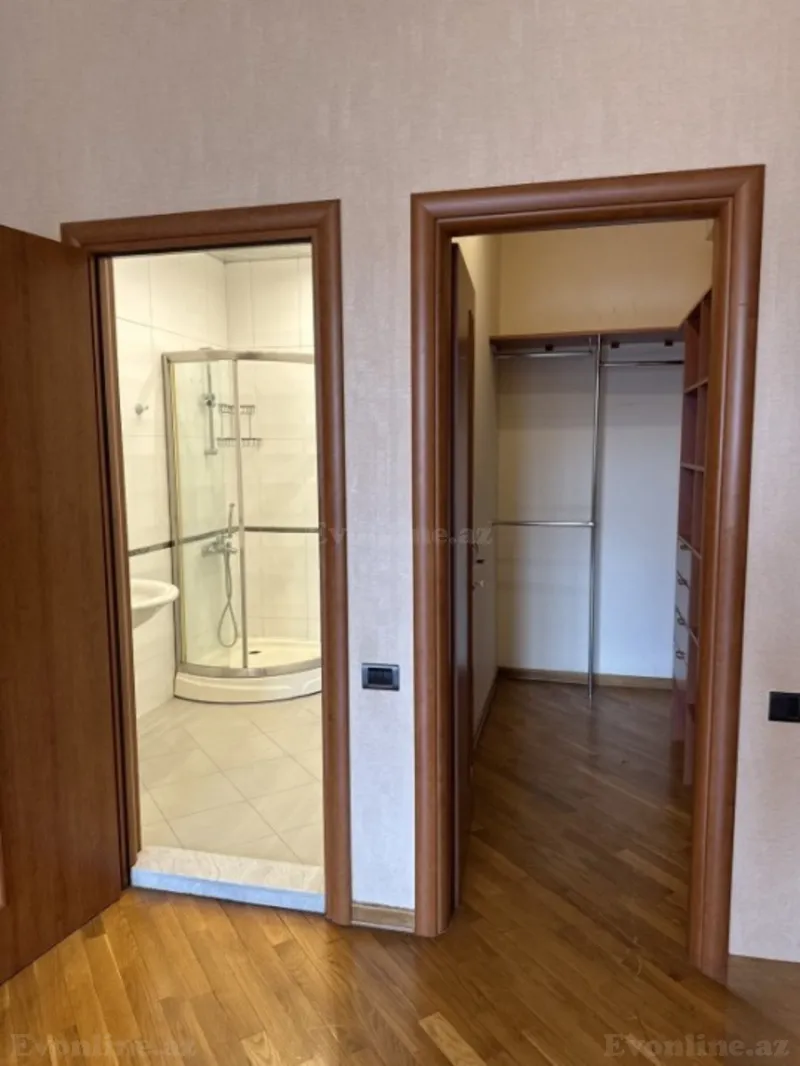 Satılır 4 otaqlı Mənzil Yeni tikili 240 m² 28 May m. - şəkil 9
