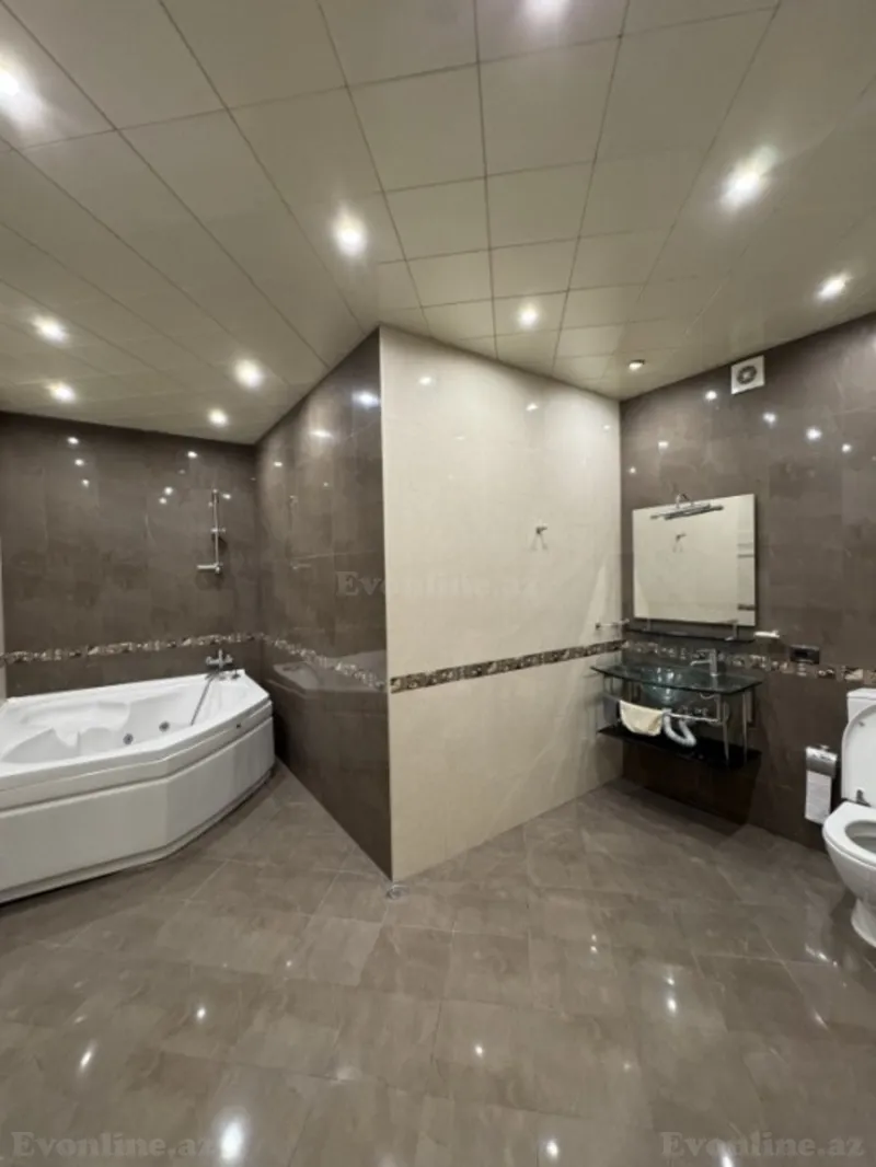 Satılır 4 otaqlı Mənzil Yeni tikili 240 m² 28 May m. - şəkil 10