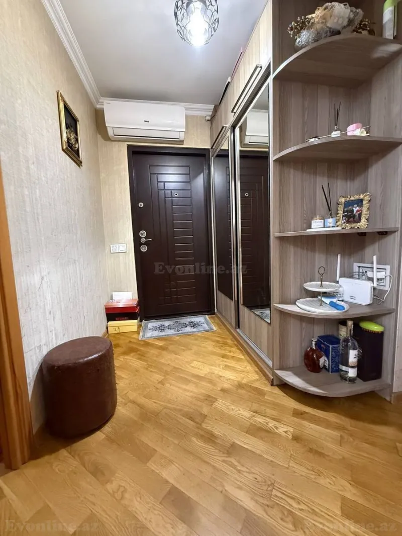 Satılır 4 otaqlı Mənzil Köhnə tikili 70 m² Xalqlar Dostluğu m. - şəkil 10
