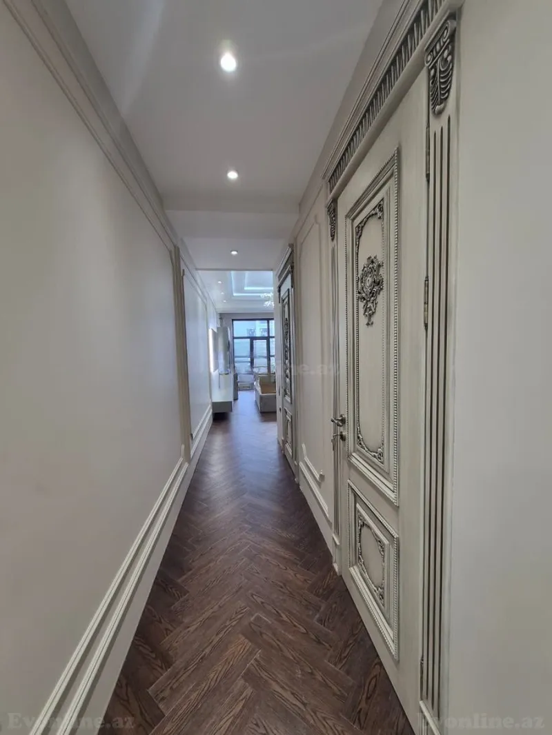 Satılır 4 otaqlı Mənzil Yeni tikili 225 m² 28 May m. - şəkil 14