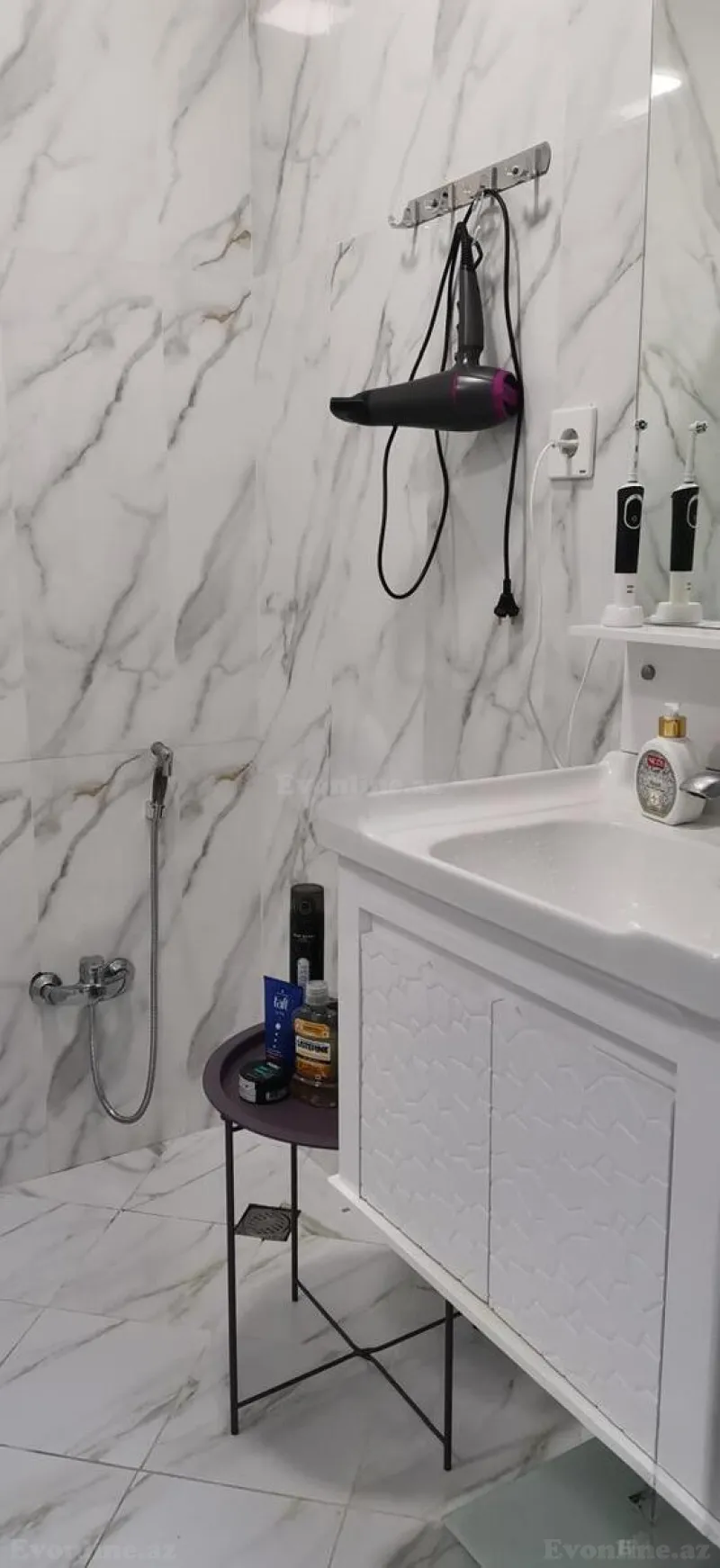 Kirayə verilir 3 otaqlı Mənzil Yeni tikili 155 m² Nəsimi r. - şəkil 15