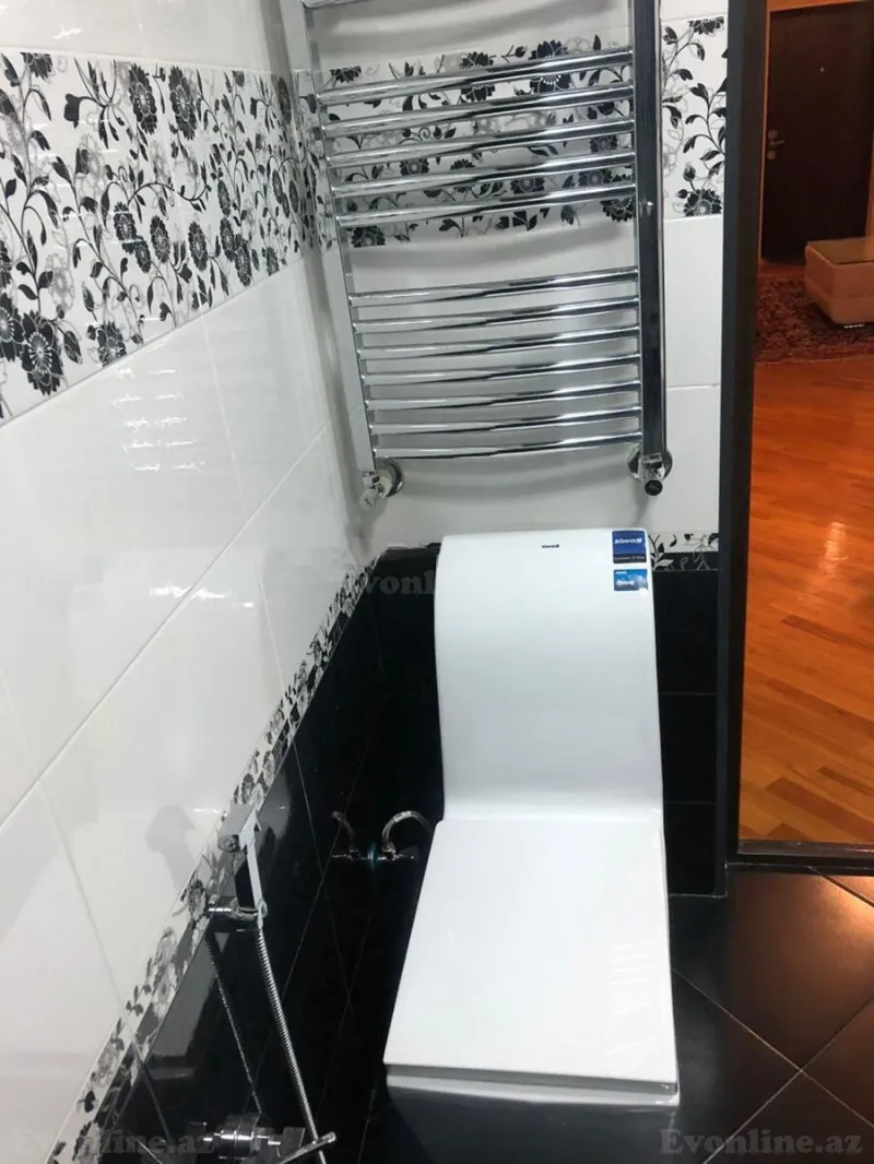 Kirayə verilir 3 otaqlı Mənzil Yeni tikili 160 m² Nərimanov r. - şəkil 20