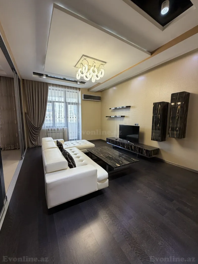 Satılır 3 otaqlı Mənzil Yeni tikili 120 m² İnşaatçılar m.
