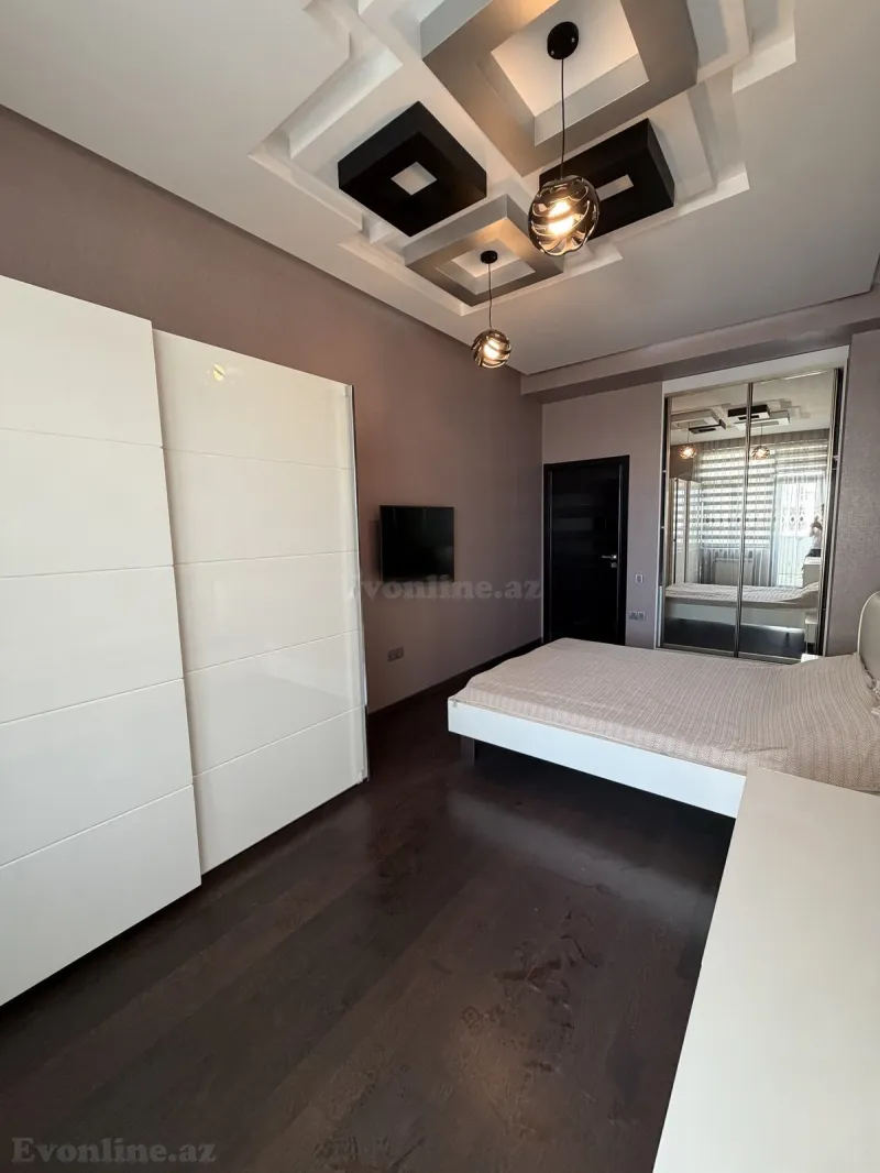 Satılır 3 otaqlı Mənzil Yeni tikili 120 m² İnşaatçılar m. - şəkil 13