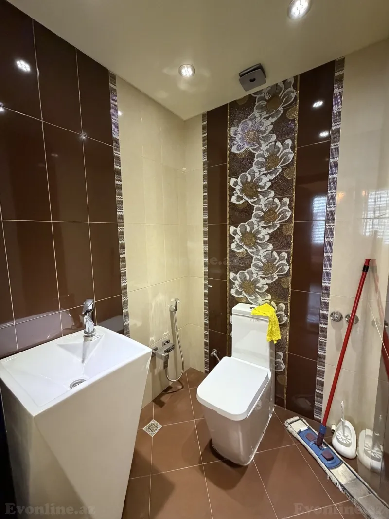 Satılır 3 otaqlı Mənzil Yeni tikili 120 m² İnşaatçılar m. - şəkil 16