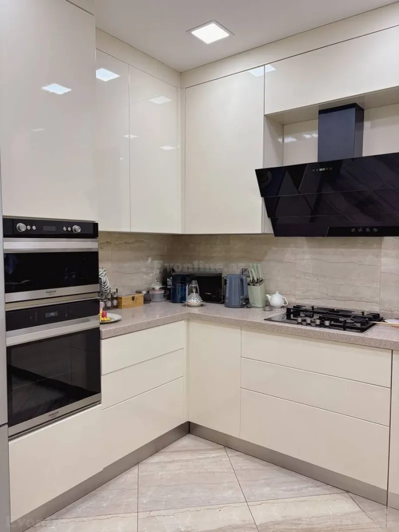 Satılır 3 otaqlı Mənzil Yeni tikili 116 m² 28 May m. - şəkil 3