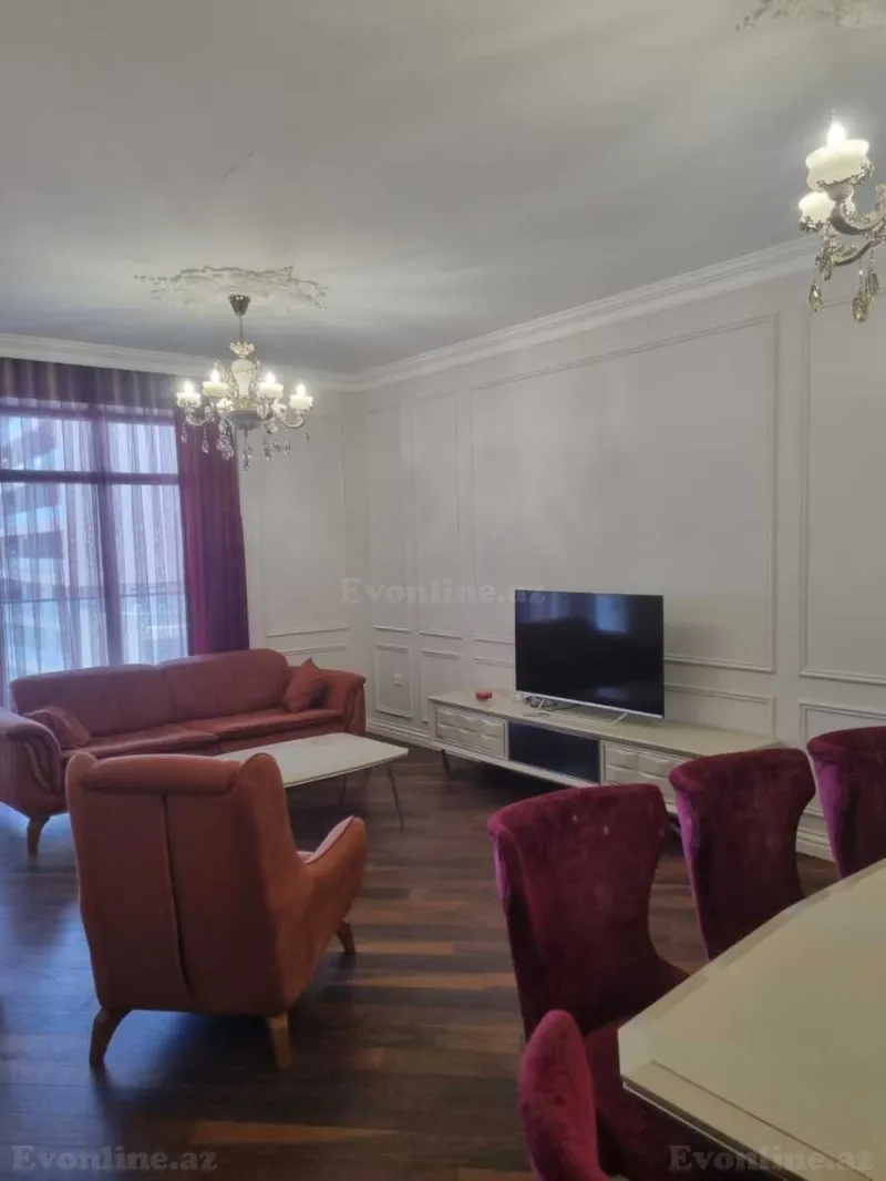 Kirayə verilir 3 otaqlı Mənzil Yeni tikili 148 m² 8 Noyabr m.