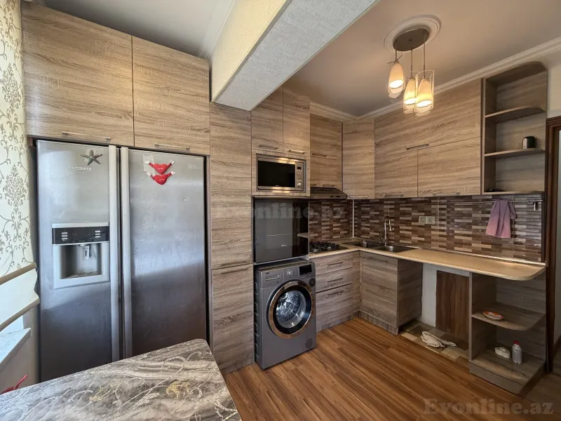Satılır 3 otaqlı Mənzil Köhnə tikili 75 m² Bakıxanov - şəkil 4