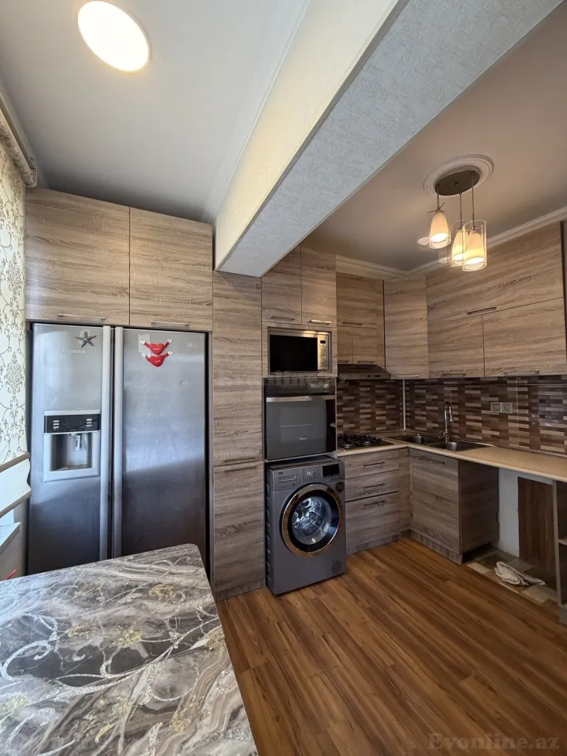 Satılır 3 otaqlı Mənzil Köhnə tikili 75 m² Bakıxanov - şəkil 5