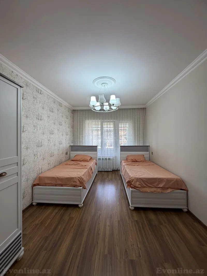 Satılır 3 otaqlı Mənzil Köhnə tikili 75 m² Bakıxanov - şəkil 7