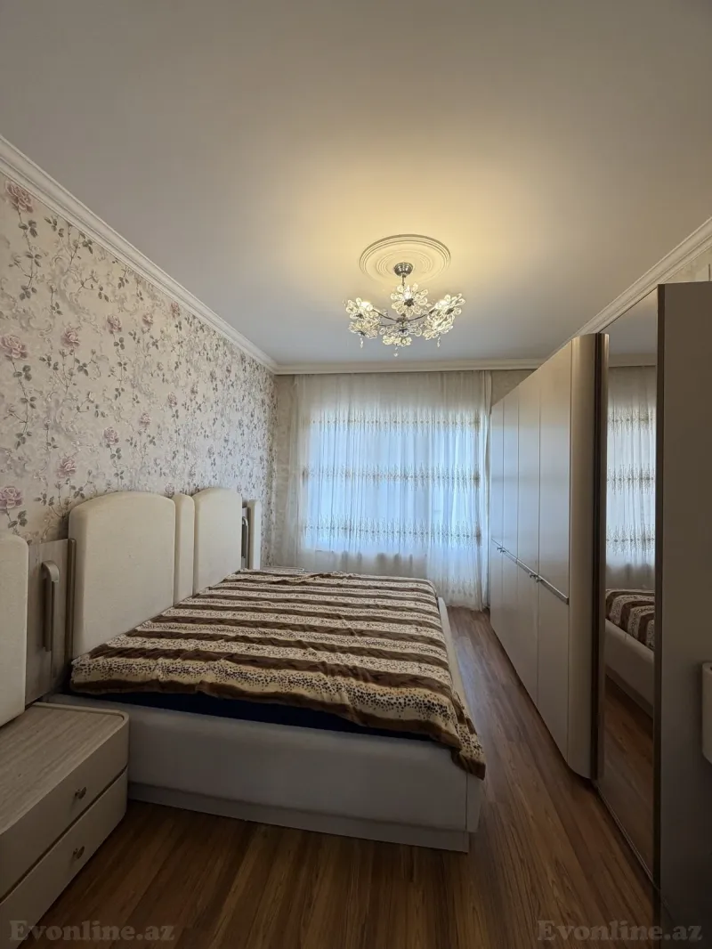 Satılır 3 otaqlı Mənzil Köhnə tikili 75 m² Bakıxanov - şəkil 12