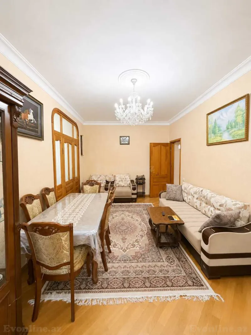 3 otaqlı Mənzil 90 m² Elmlər Akademiyası m. Satılır