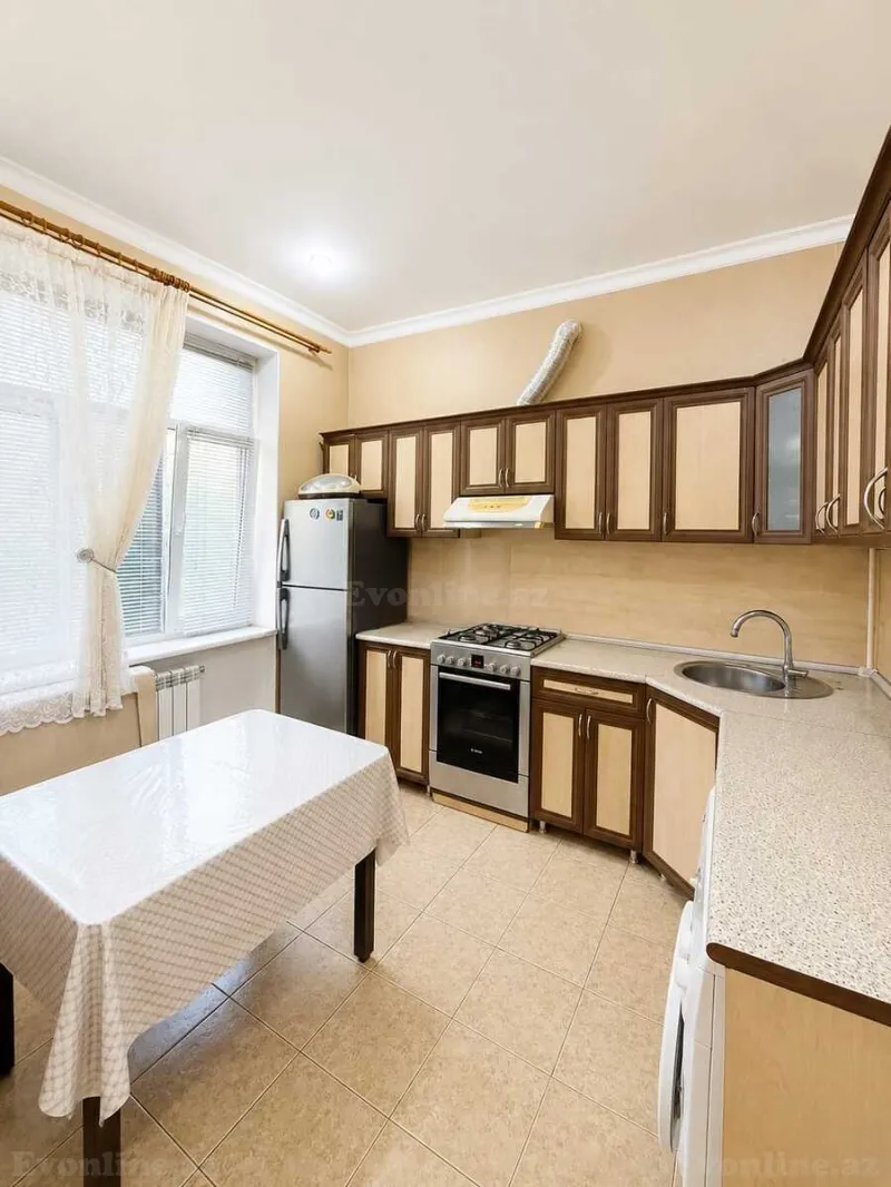 Satılır 3 otaqlı Mənzil Köhnə tikili 90 m² Elmlər Akademiyası m. - şəkil 8