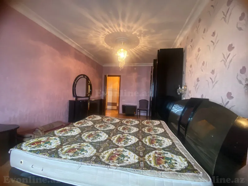 Satılır 4 otaqlı Mənzil Köhnə tikili 105 m² Elmlər Akademiyası m. - şəkil 4