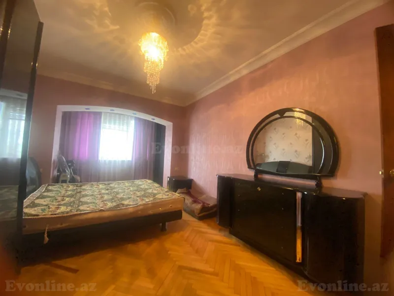 Satılır 4 otaqlı Mənzil Köhnə tikili 105 m² Elmlər Akademiyası m. - şəkil 5