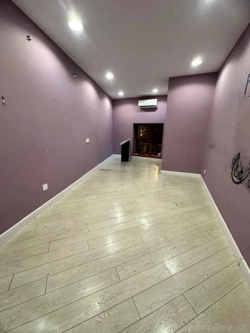2 otaqlı Ofis 17 m² Səbail r. Satılır