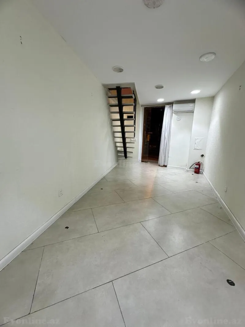 Satılır Ofis 17 m² Səbail r. - şəkil 4