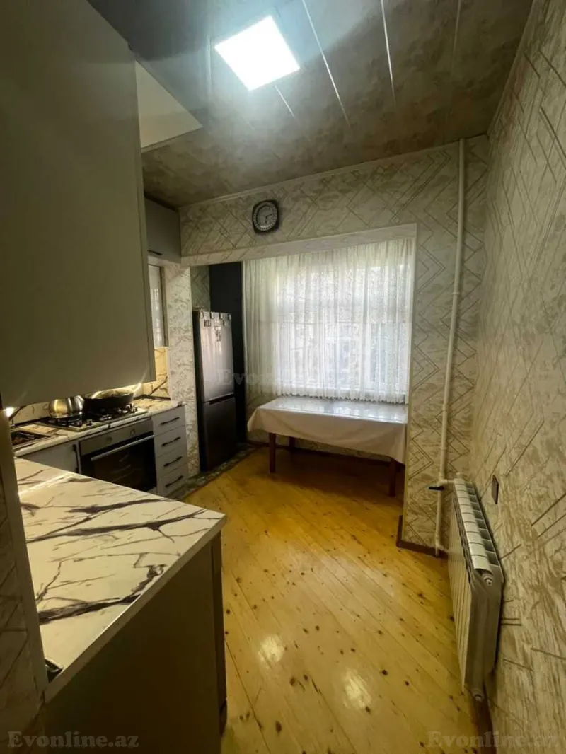 Satılır 4 otaqlı Mənzil Köhnə tikili 110 m² Yeni Yasamal - şəkil 3