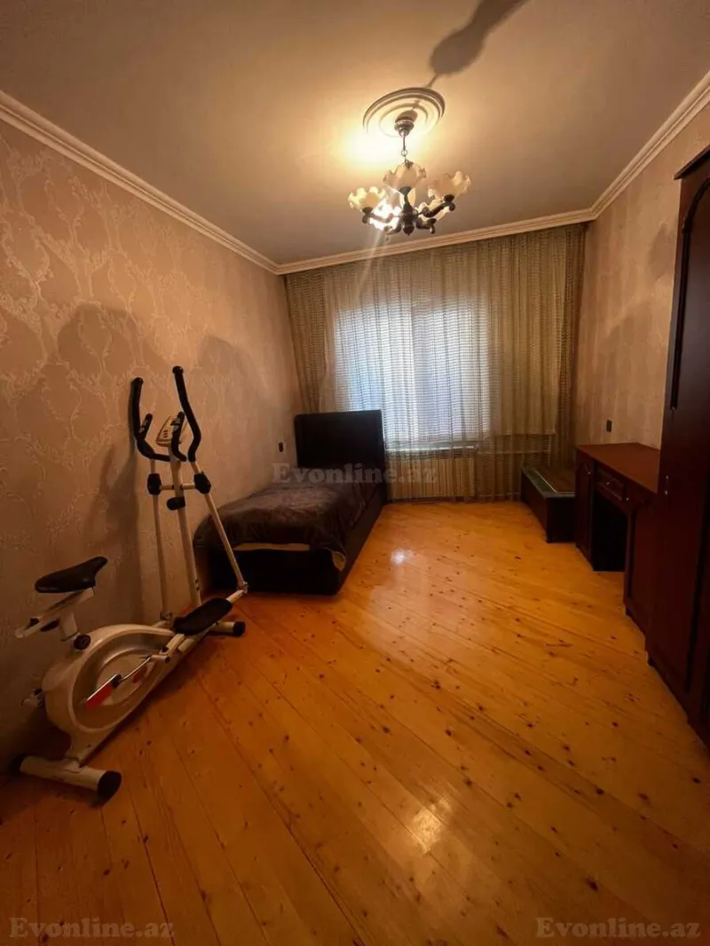 Satılır 4 otaqlı Mənzil Köhnə tikili 110 m² Yeni Yasamal - şəkil 10