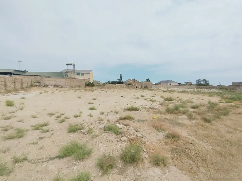 Torpaq Qala Satılır