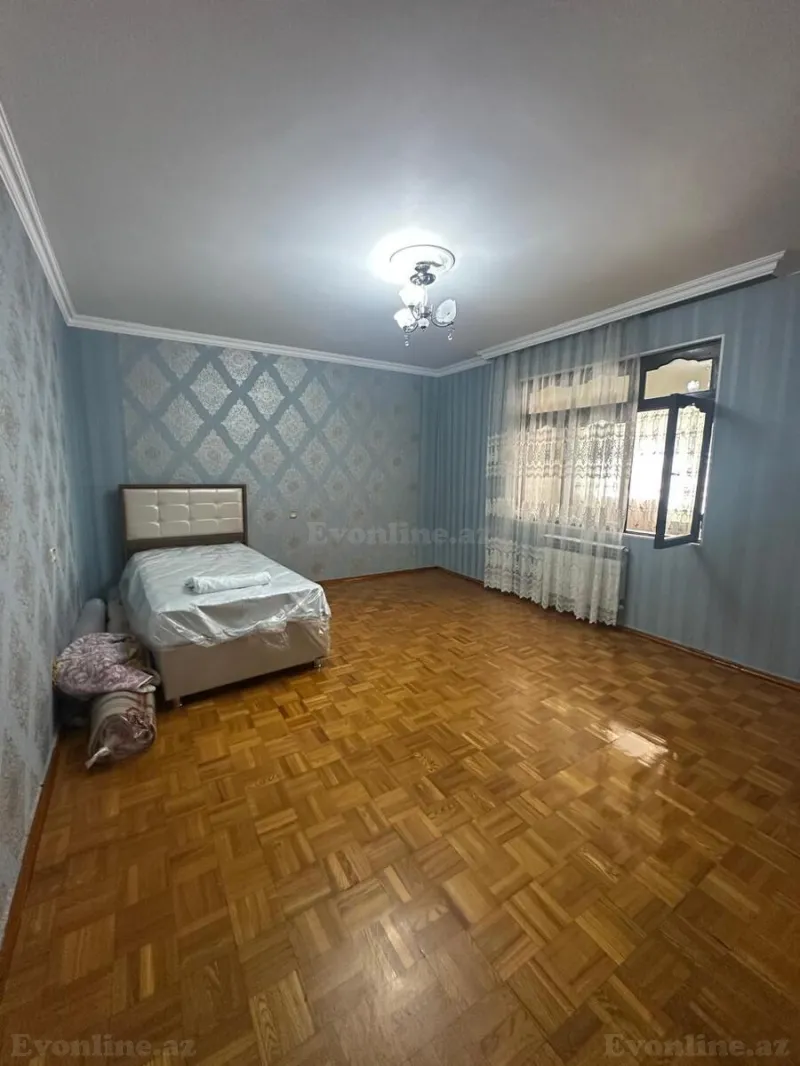 3 otaqlı Mənzil 110 m² Elmlər Akademiyası m. Satılır