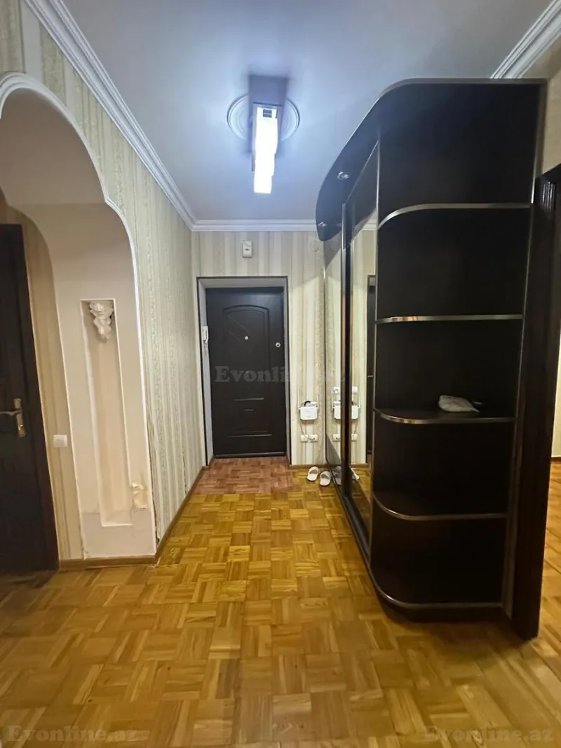 Satılır 3 otaqlı Mənzil Köhnə tikili 110 m² Elmlər Akademiyası m. - şəkil 4