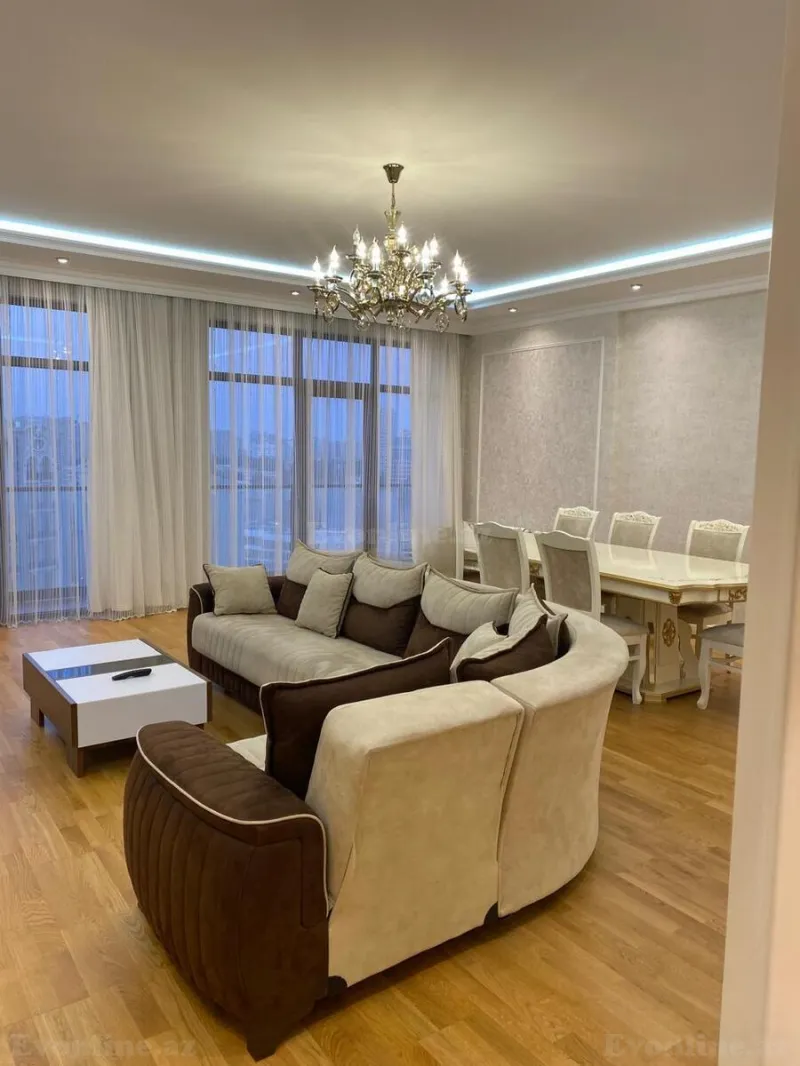 3 otaqlı Mənzil 172 m² Nizami m. Kirayə verilir
