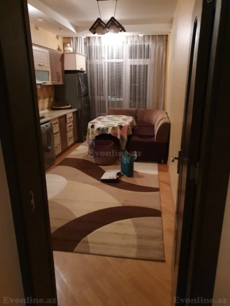 Kirayə verilir 3 otaqlı Mənzil Yeni tikili 130 m² İnşaatçılar m. - şəkil 9