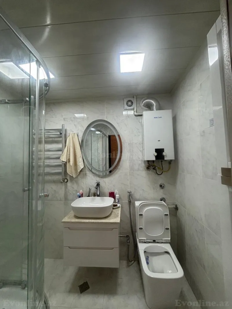 Satılır 3 otaqlı Mənzil Köhnə tikili 75 m² 28 May m. - şəkil 2