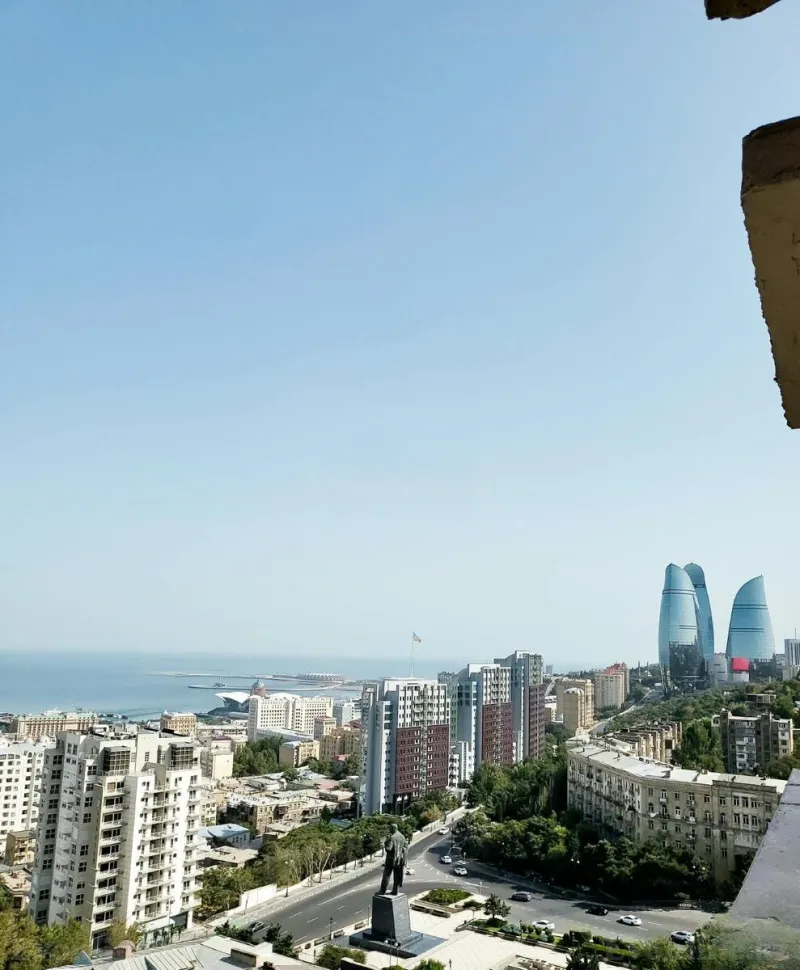3 otaqlı Mənzil 90 m² Yasamal r. Kirayə verilir
